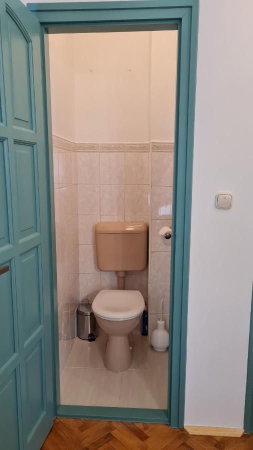 Ri-Jo Apartman Мохач Экстерьер фото